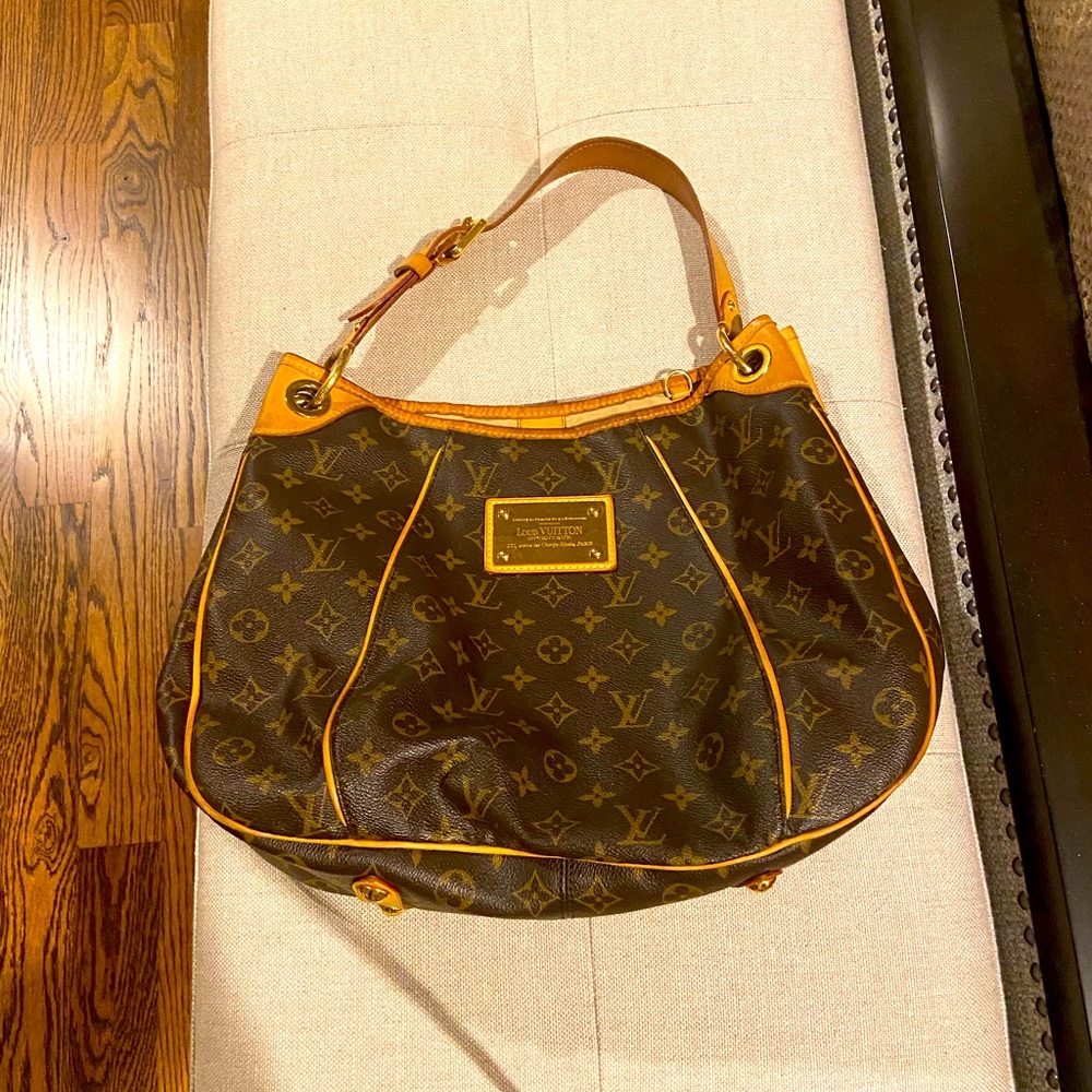 Louis Vuitton Galleria